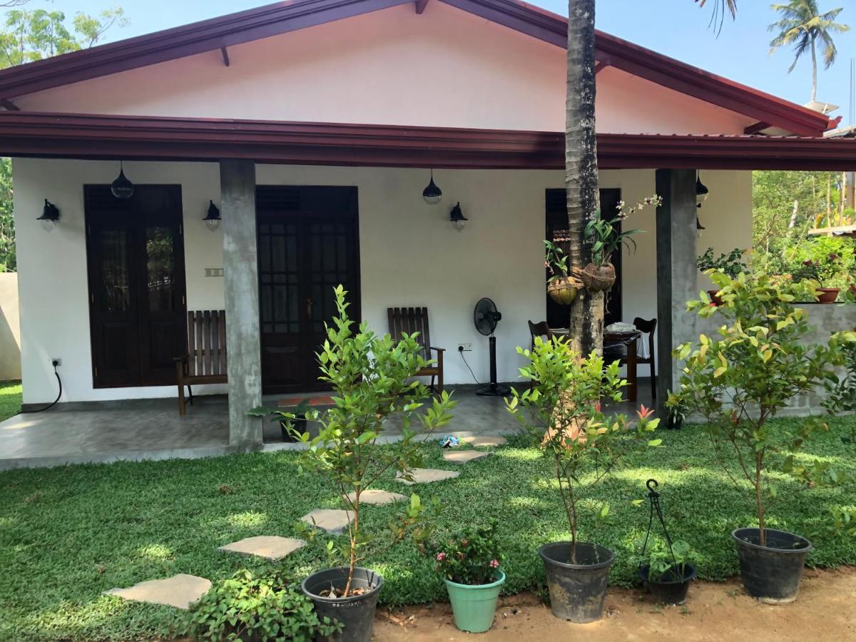 LOHAS Villa Hiriketiya-Air Conditioned Rooms -WiFi Dikwella Dış mekan fotoğraf