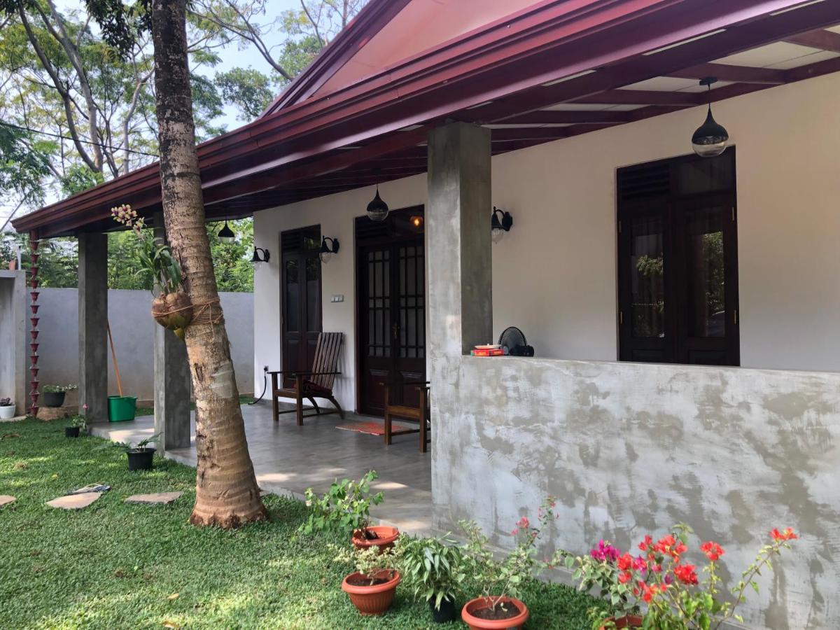 LOHAS Villa Hiriketiya-Air Conditioned Rooms -WiFi Dikwella Dış mekan fotoğraf