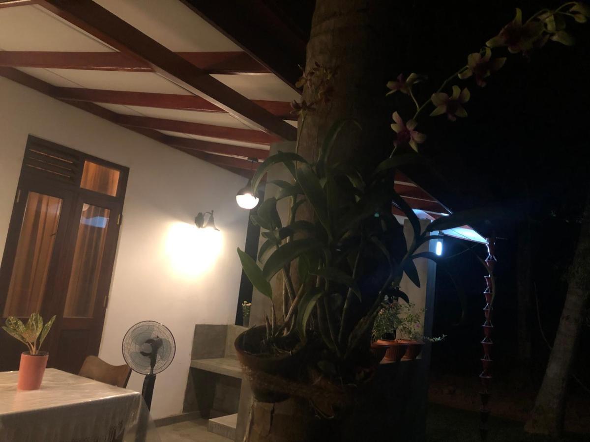 LOHAS Villa Hiriketiya-Air Conditioned Rooms -WiFi Dikwella Dış mekan fotoğraf
