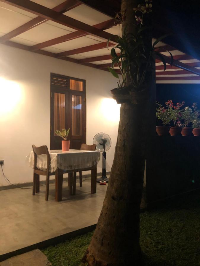 LOHAS Villa Hiriketiya-Air Conditioned Rooms -WiFi Dikwella Dış mekan fotoğraf